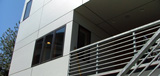 modern_exteriors_green3-horizonatlpicket-steelrailing
