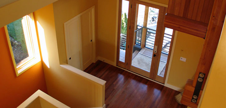 modern_interiors_greenwood-viewdowntogreatroom